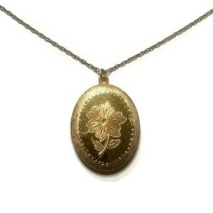 Vintage Gold Tone Oval Locket Etched Flower